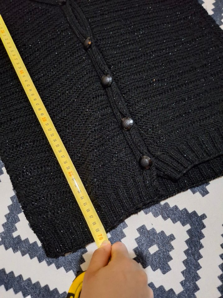 Siyah V Yaka Örgü Uzun Kollu Kadın Hırka - Görsel 3