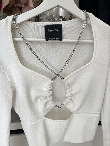 Bershka Bershka beyaz zincir detaylı büstiyer