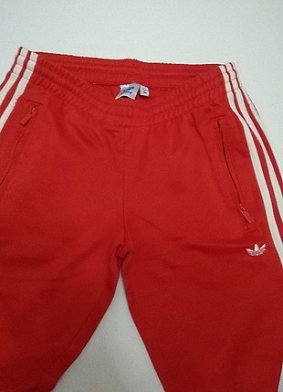 Adidas esofmanı altı