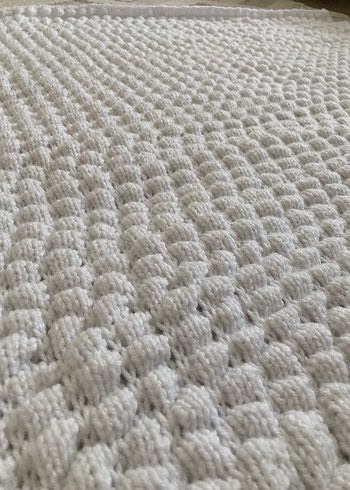 Beyaz Örgü Çocuk Battaniyesi - Görsel 2