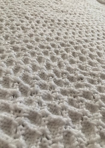 Beyaz Örgü Çocuk Battaniyesi - Görsel 5