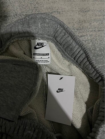 m Beden gri Renk Orjinal Nike esofman