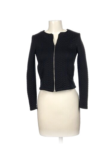 H&M Bluz %70 İndirimli.