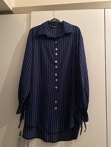Diğer Krep lacivert renk tunik Özel bir butik ürünü