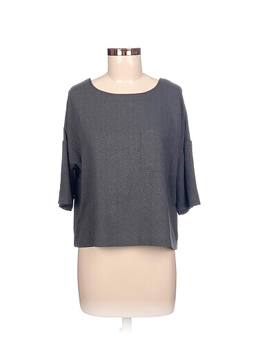 Stradivarius Bluz %70 İndirimli.