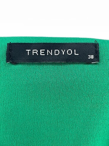 38 Beden yeşil Renk Trendyol & Milla Kısa Elbise %70 İndirimli.