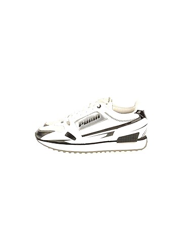 Puma Spor Ayakkabı %70 İndirimli.