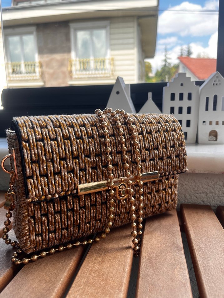 Zincir Detaylı Gold Örgü Kanvas Kadın Çanta - Görsel 2