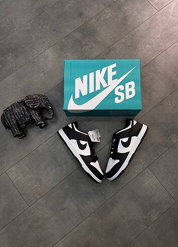 NIKE SB DUNK BLACK #Nike #Dunk ithal 