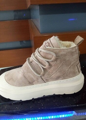 40 Beden UGG AUSTRALİA LEATHER BOOT #UGG #bot