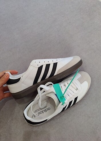 37 Beden beyaz Renk Adidas samba A kalite üründür 36 44 arası numaralar mevcuttur #A