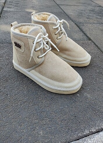 Ugg UGG BAĞCİKLİ İCİ TÜYLÜ BOT #ugg taba #bot BEJ 