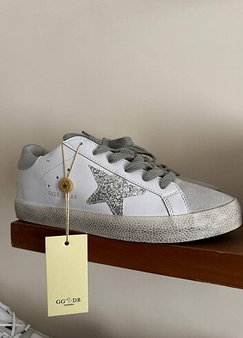 36 Beden beyaz Renk Golden Goose Deluxe Sneaker 36/40