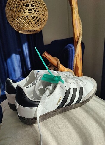 37 Beden beyaz Renk Adidas samba beyaza siyah #Adidas #samba #sporayakkabı