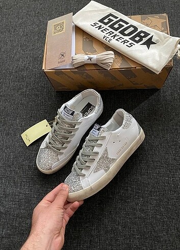 38 Beden beyaz Renk Golden Goose Deluxe Simli Full İçerik 37/38/39/40 arası tüm numa