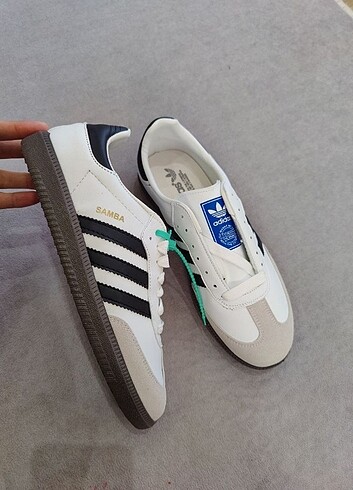 Adidas Adidas samba beyaza siyah samba spor ayakkabı #sporayakkabı #Adi