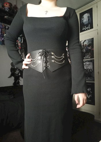 Trendyol & Milla Gotik Siyah Uzun Kollu Fitted Uzun Elbise