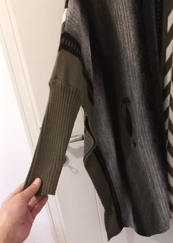 Beyaz Çiçek Baskılı Hamile Tişörtü - Görsel 6