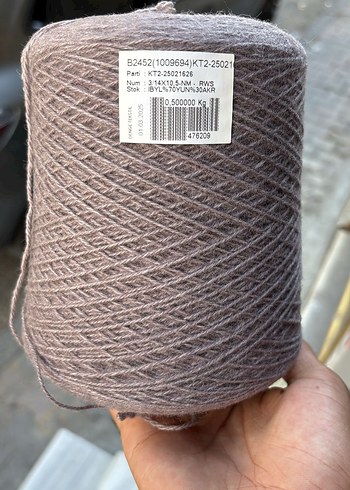 %70 Yün %30 Akrilik İplik 0.5 Kg