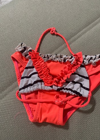 Kız çocuk bikini tertemiz 5-6 yaş