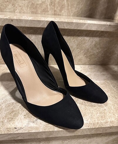 38 Beden Bershka Siyah Topuklu Ayakkabı Stiletto