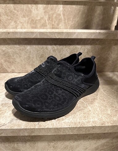 Skechers Skechers Air-Cooled Memory Foam Ayakkabı