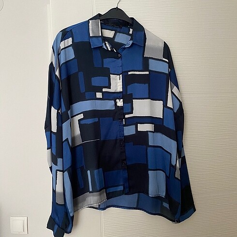 mavi oversize saten gömlek