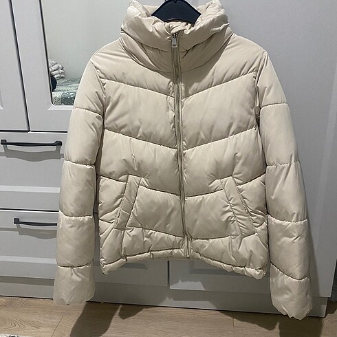 stradivarius bej ekru mont