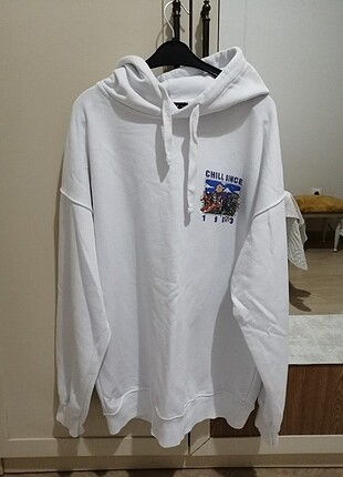Beyaz Baskılı Sweatshirt