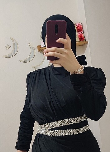 44 Beden siyah Renk Tesettür uzun abiye beli taşlı düz model büyük beden kiralıktır 