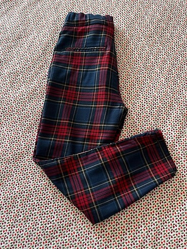 34 Beden Pull bear pantalon