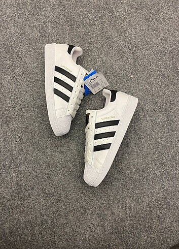 Adidas Süperstar 