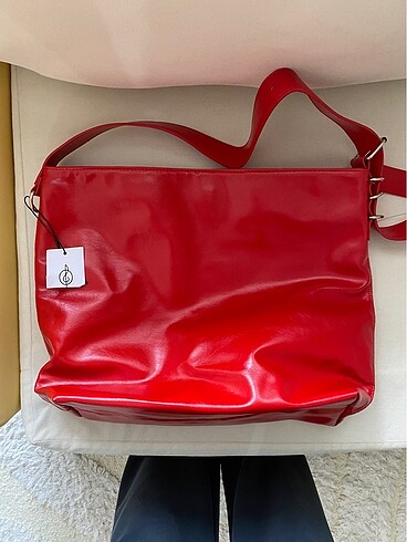 Stradivarius Kırmızı kol çantası
