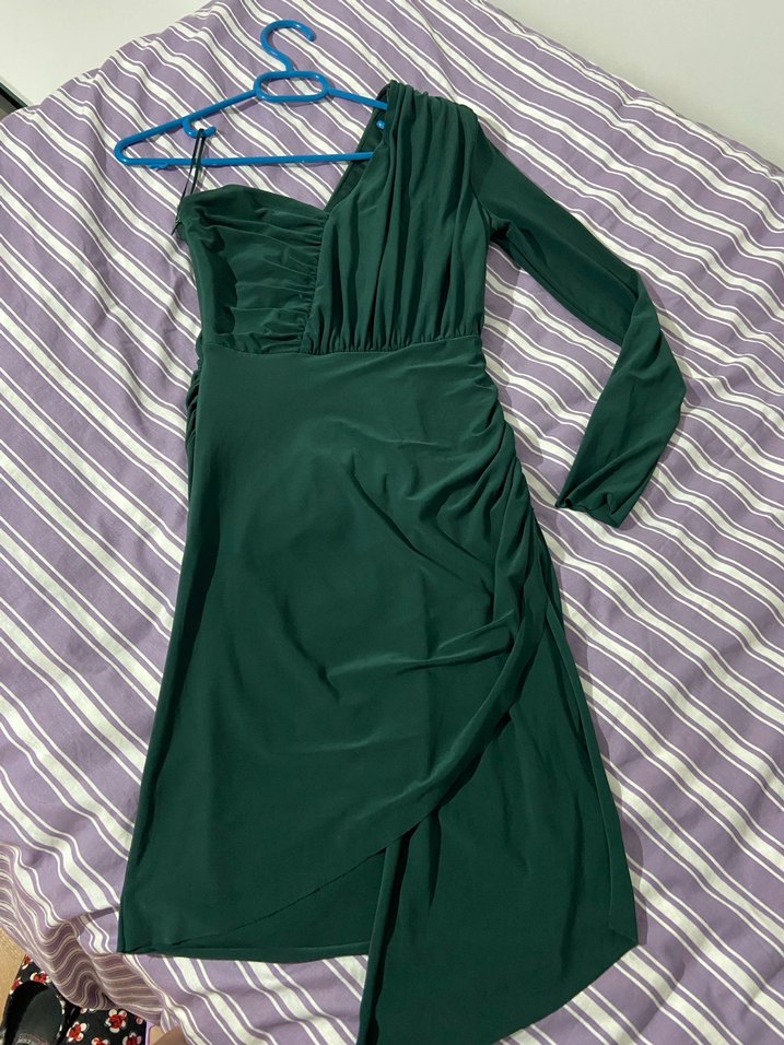 Tek Omuzlu Yeşil Drapeli Abiye Elbise - Görsel 2