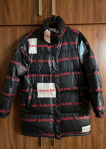 Calvin Klein Özel Seri Mont
