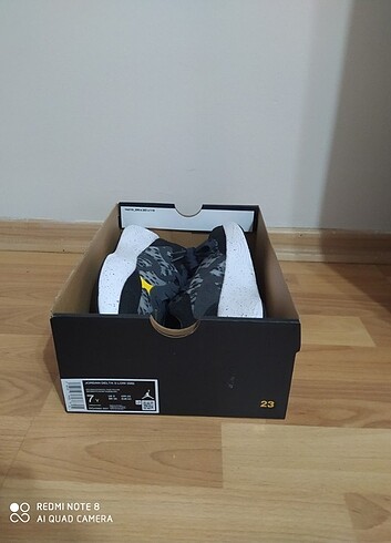 40 Beden siyah Renk Nike Jordan delta orijinal
