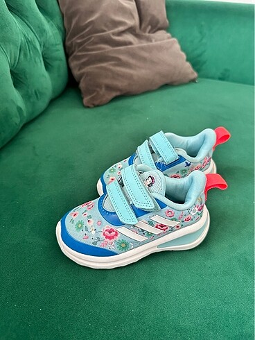 Adidas Adidas