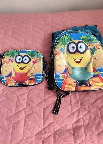 Renkli Minion Temalı Çocuk Okul Çantası Seti