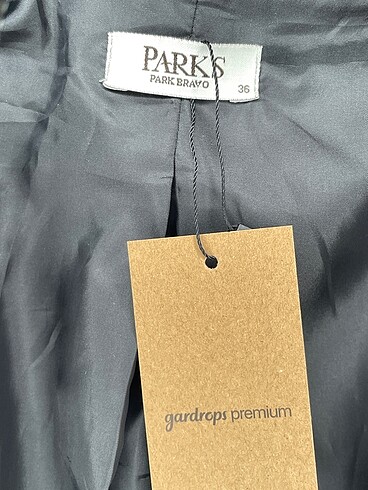 30 Beden çeşitli Renk Park Bravo Blazer %70 İndirimli.
