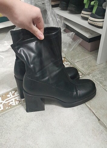39 Beden Stradivarius Topuklu Bot
