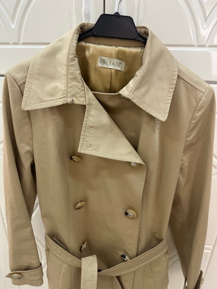 Düğmeli Bej Süet Kadın Trençkot - Görsel 4