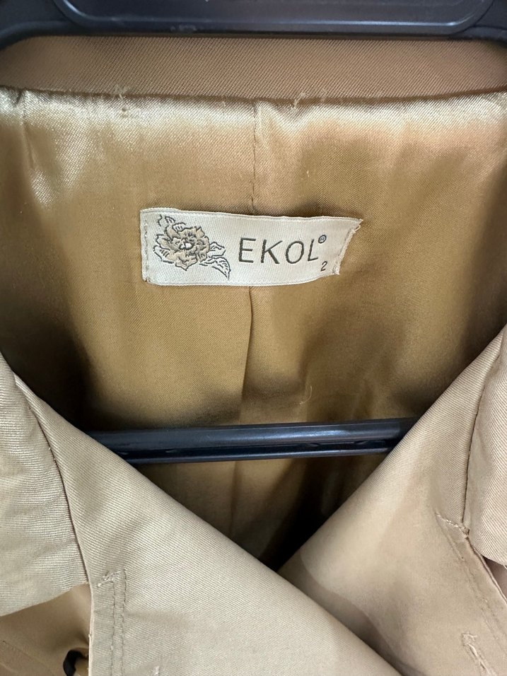 Düğmeli Bej Süet Kadın Trençkot - Görsel 5