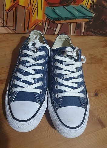 37 Beden mavi Renk Converse