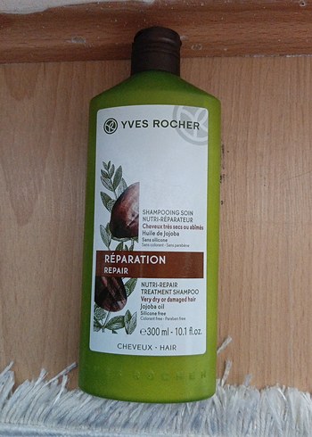 Yves Rocher Jojoba Yağlı Onarıcı Şampuan 300 ml