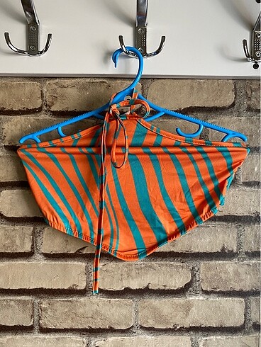 Desenli Crop