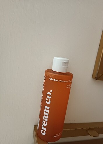 Cream co. 