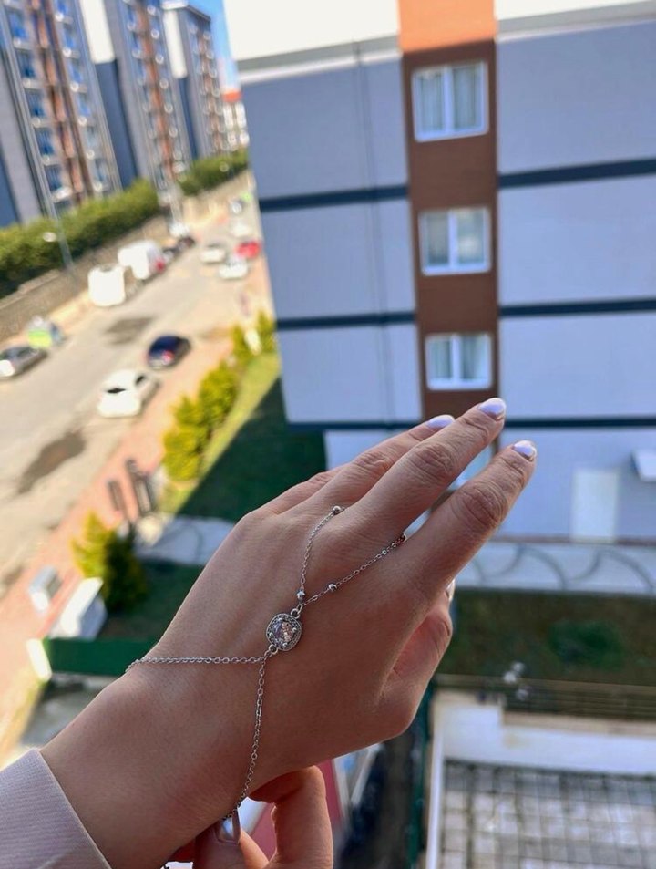 Kadın Gri Zincir Detaylı Bohem El Zinciri - Görsel 2