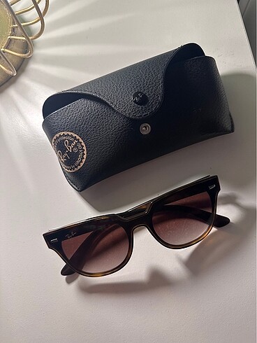 Rayban Güneş Gözlüğü