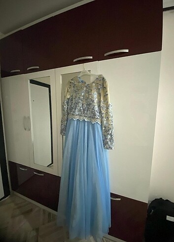 Nişan elbisesi 