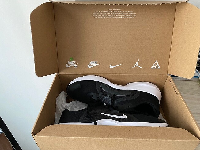 Orijinal nike yürüyüş ve koşu ayakkabısı
